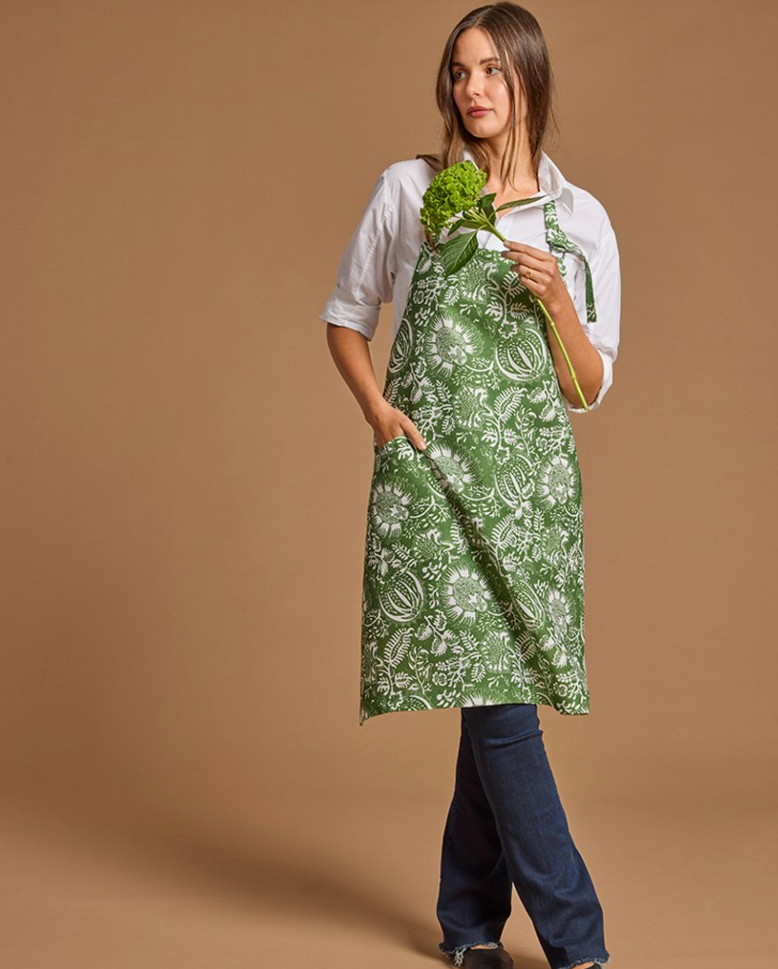 Linen Apron Granada Palm