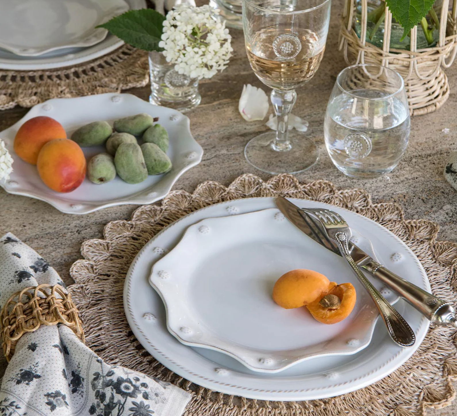 Berry & Thread Scalloped Dessert/Salad Plate