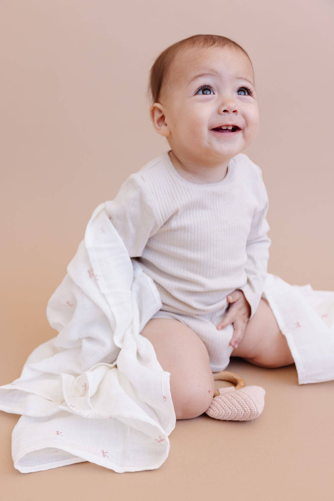 Pink Bow Muslin Swaddle