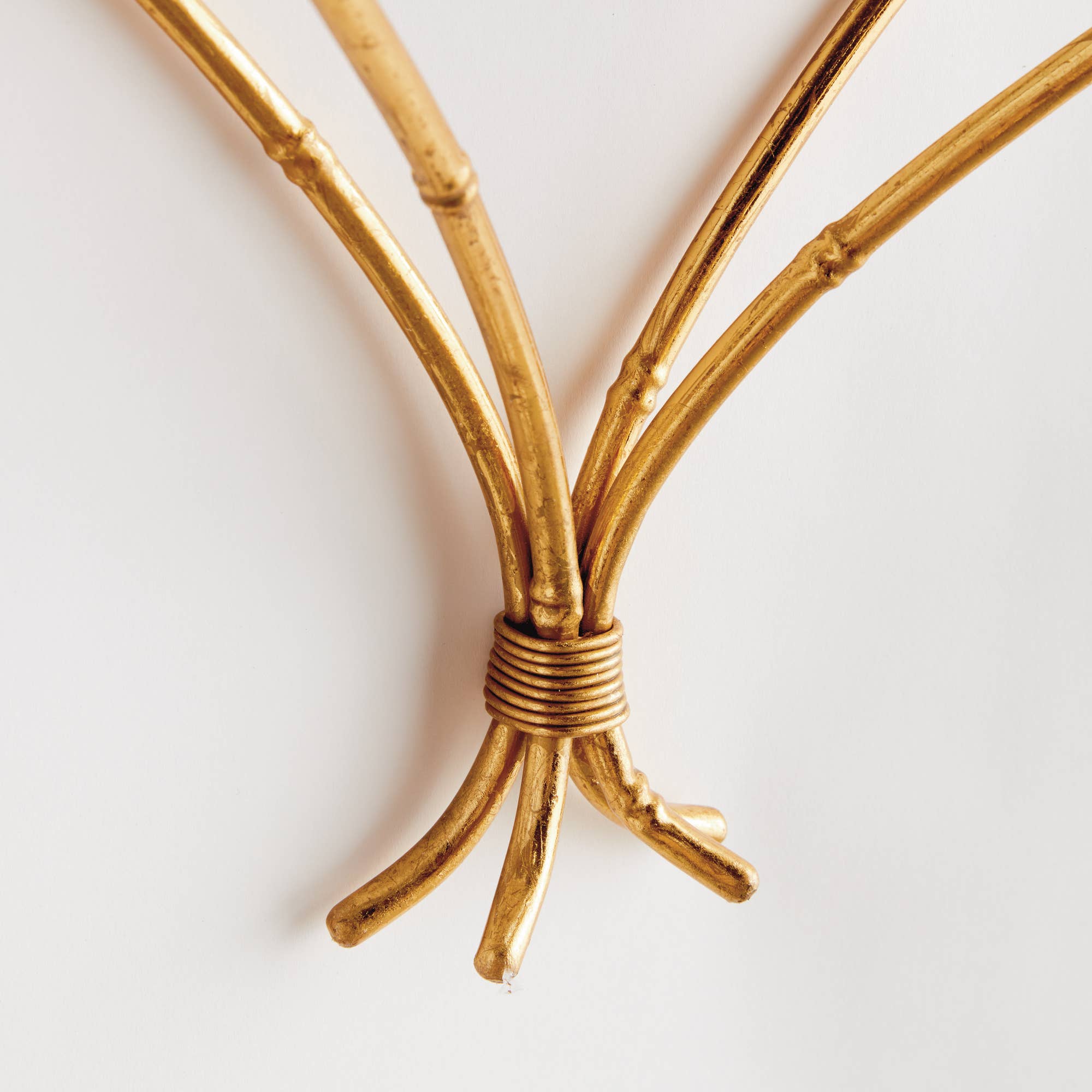 Daphne Gold Wall Bracket