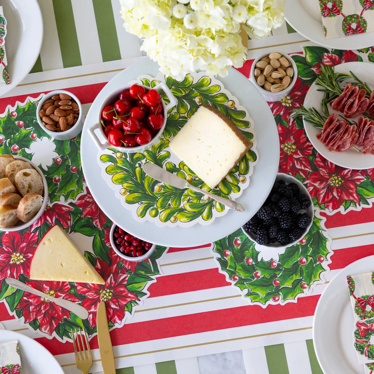 Holiday Wreath Serving Papers