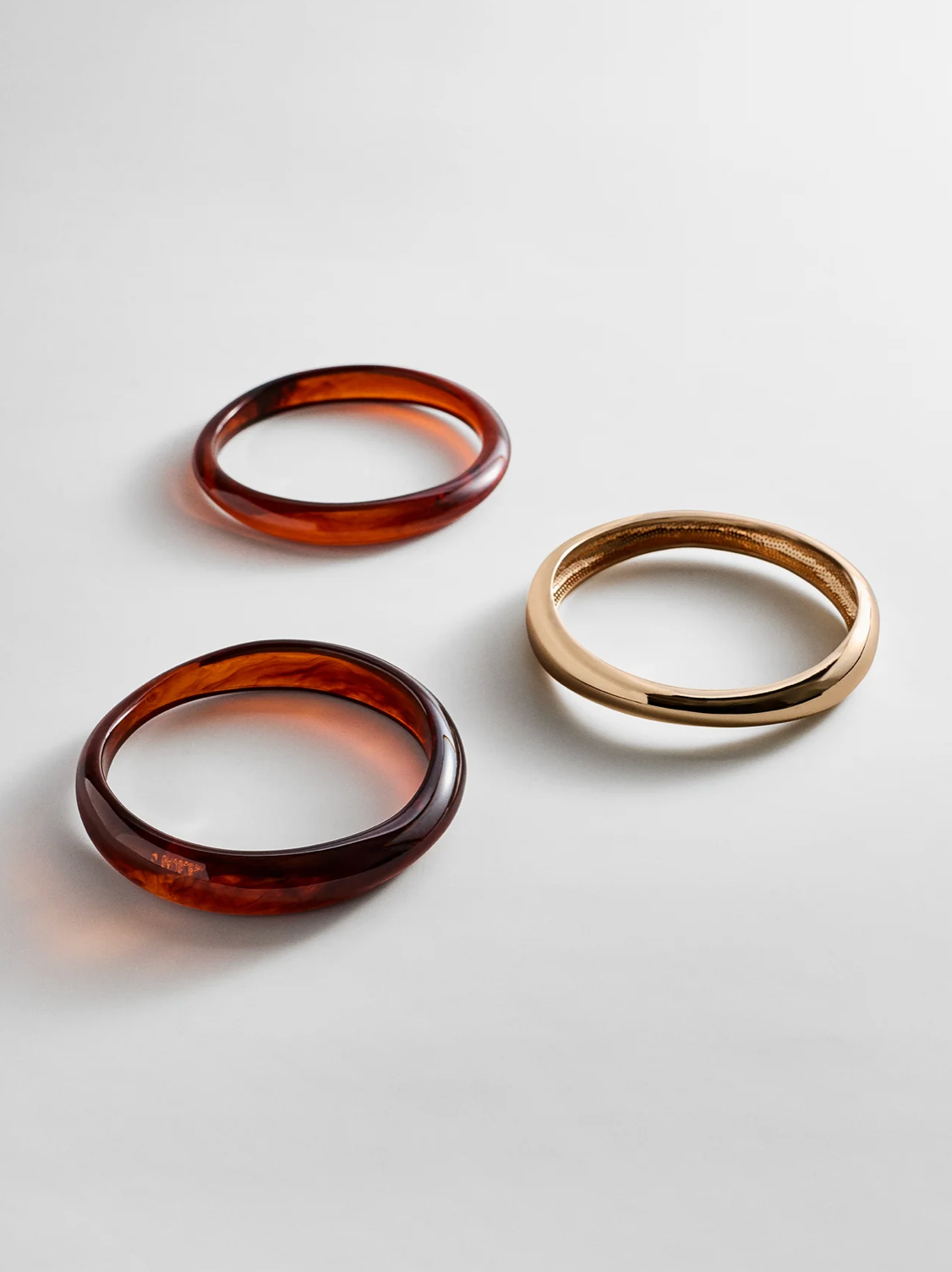 Raven Resin Bangle Set