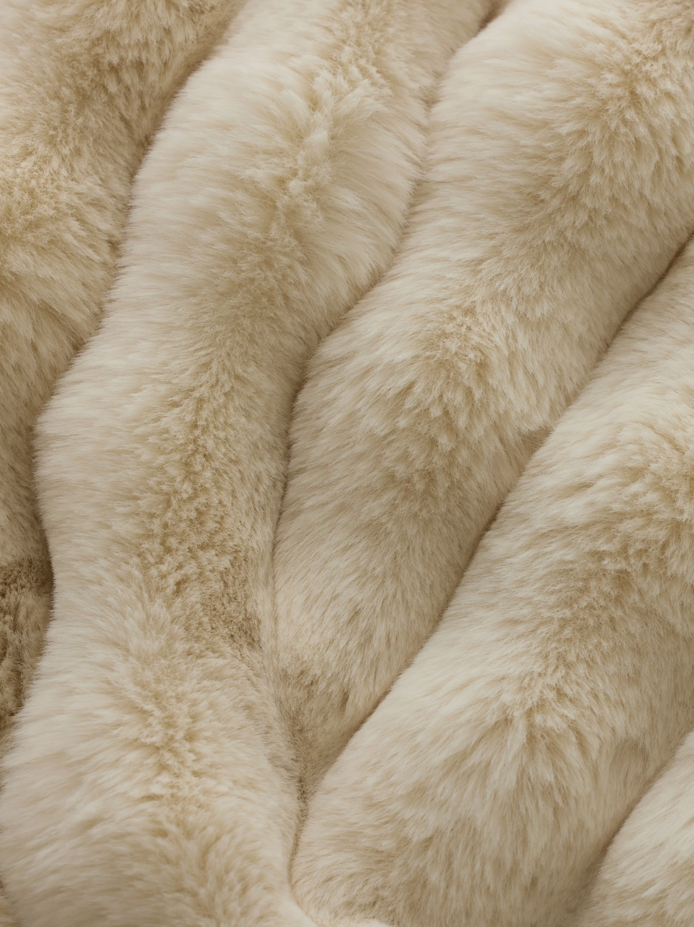 Bubble Cuddle Throw