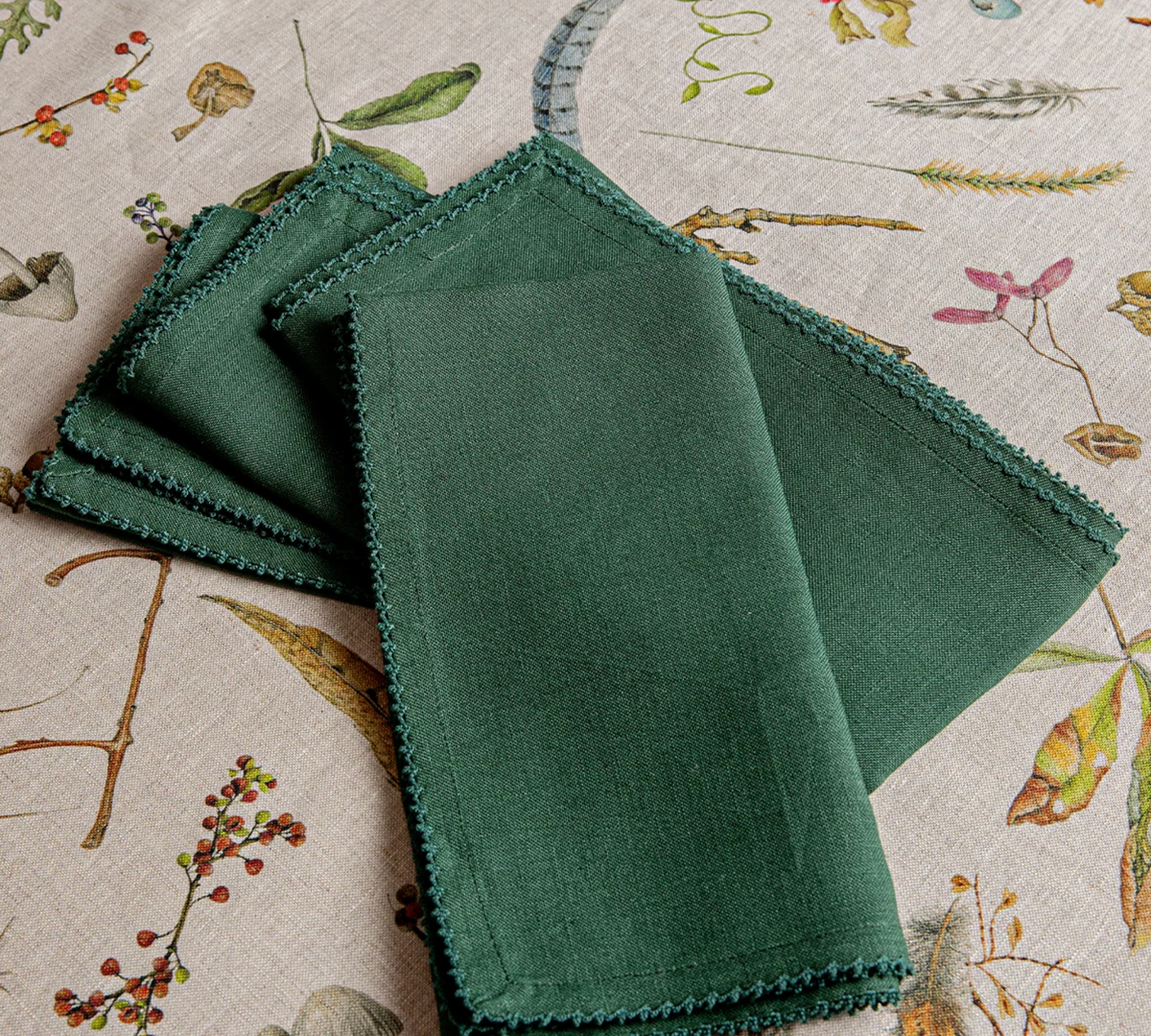 Berry Scallop Napkin S/4 - Evergreen